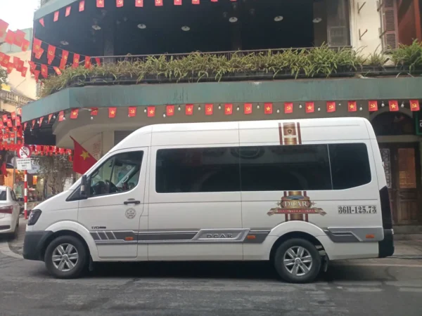 Xe Limousine 11 chỗ